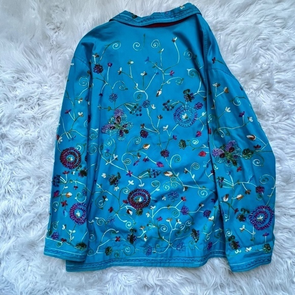 🦋 Vintage Beaded and Embroidered Butterfly and Flower Cotton Button-Up 🦋🌸 - Picture 5 of 10